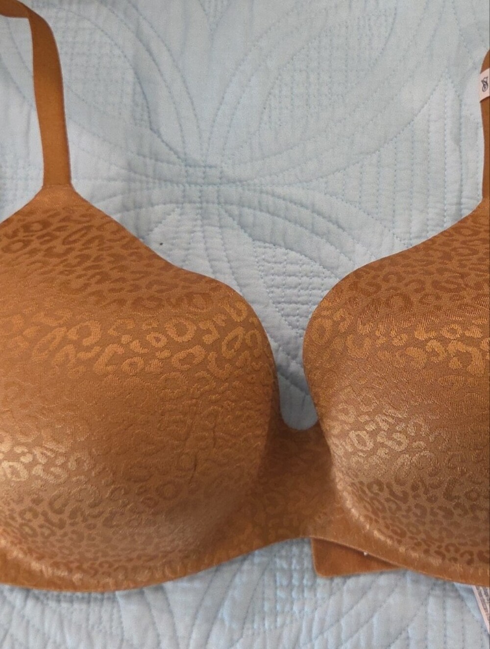 Victoria's Secret Leopard-Texture T-Shirt Bra in Camel Brown